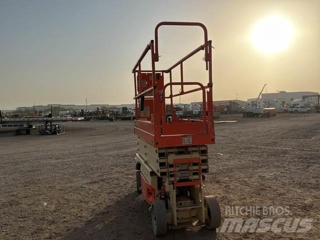 JLG 2632ES رافعات مقصية الشكل
