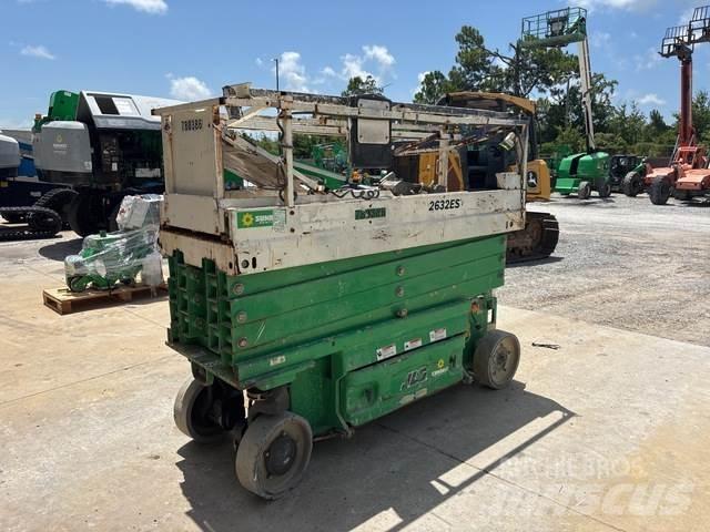 JLG 2632ES رافعات مقصية الشكل