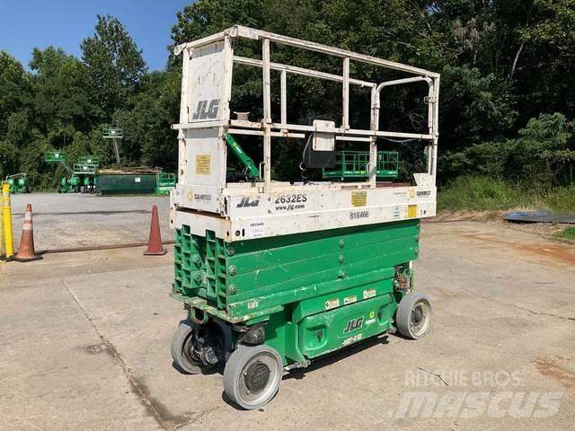 JLG 2632ES رافعات مقصية الشكل