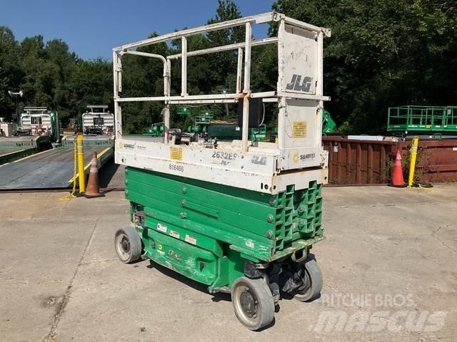 JLG 2632ES رافعات مقصية الشكل