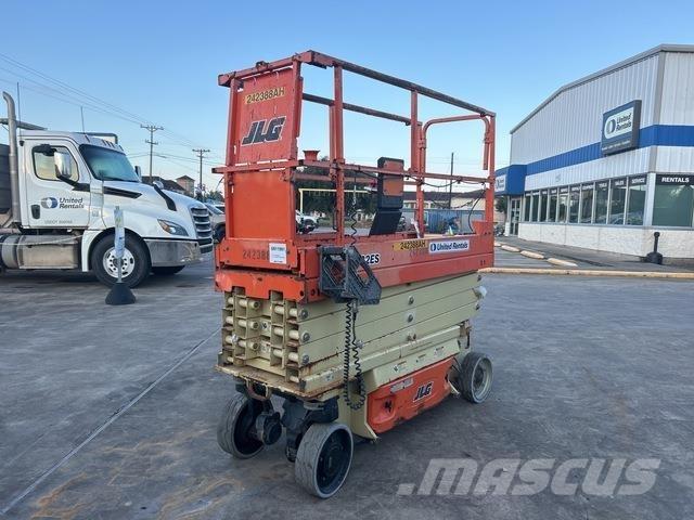JLG 2632ES رافعات مقصية الشكل