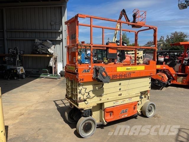 JLG 2632ES رافعات مقصية الشكل