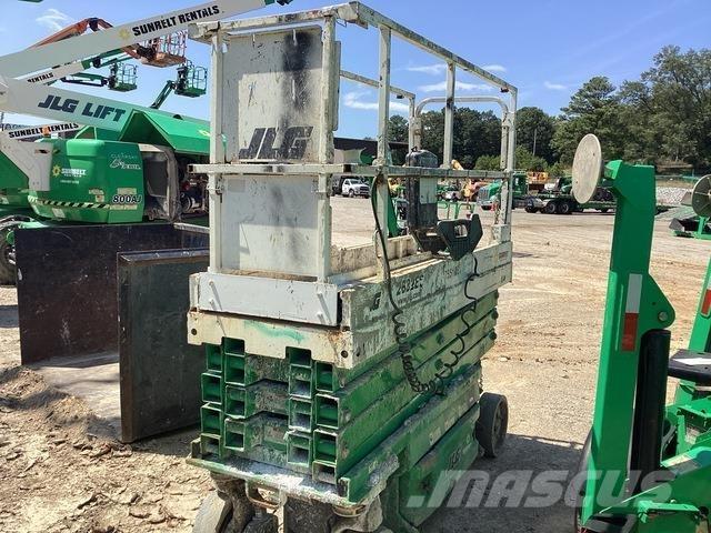 JLG 2632ES رافعات مقصية الشكل