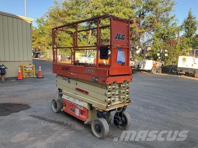JLG 2632ES رافعات مقصية الشكل