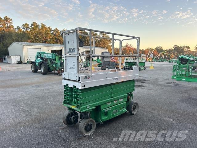 JLG 2632ES رافعات مقصية الشكل