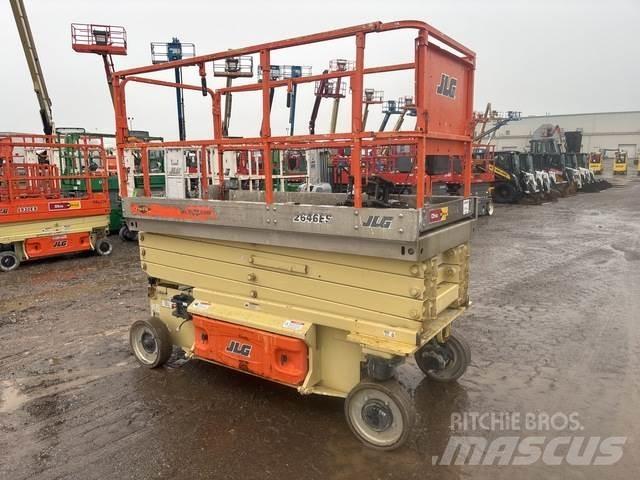 JLG 2646ES رافعات مقصية الشكل