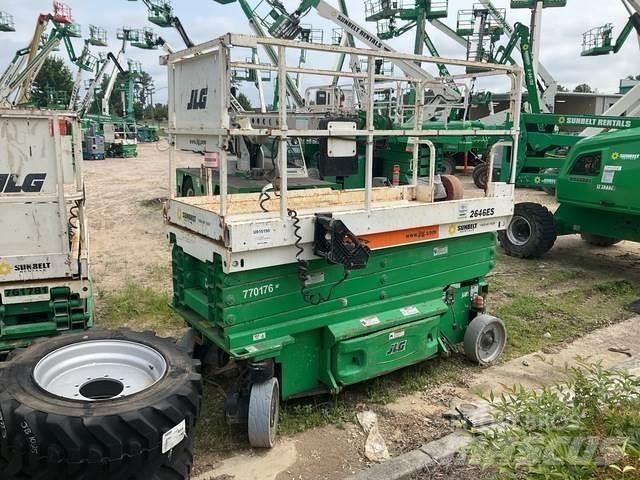 JLG 2646ES رافعات مقصية الشكل