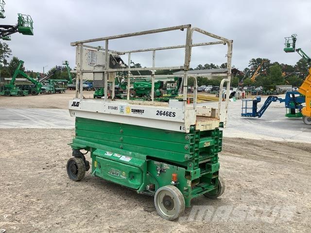 JLG 2646ES رافعات مقصية الشكل