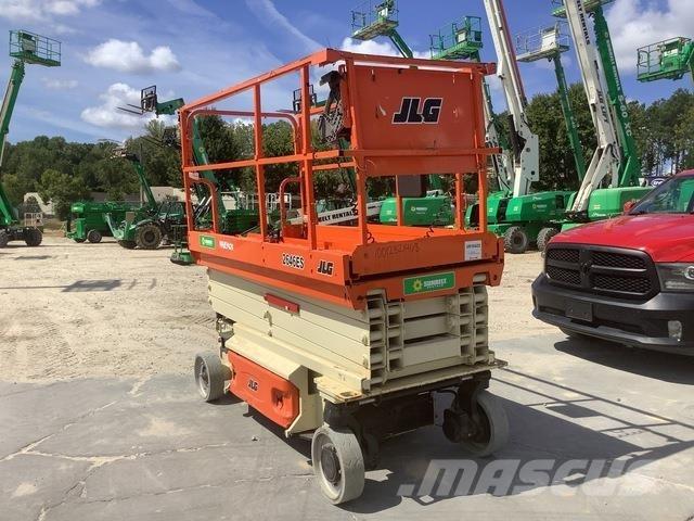 JLG 2646ES رافعات مقصية الشكل