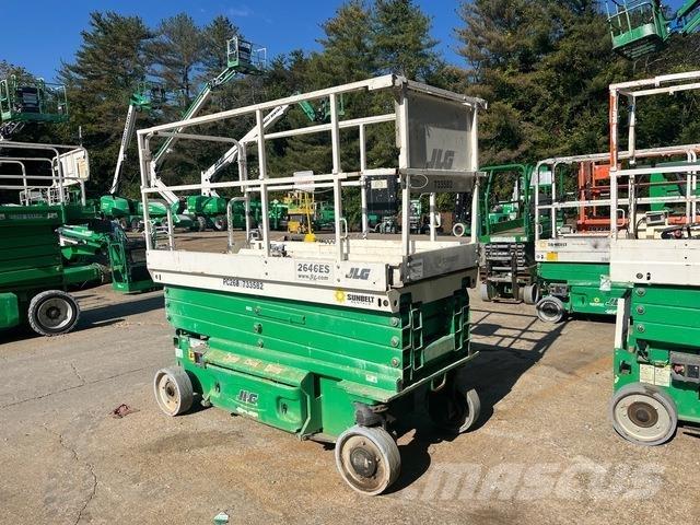 JLG 2646ES رافعات مقصية الشكل