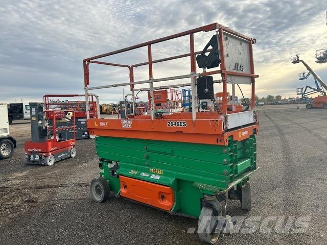 JLG 2646ES رافعات مقصية الشكل