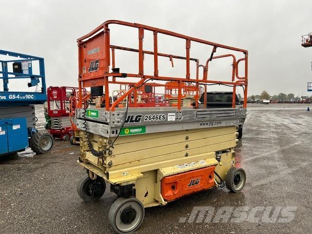 JLG 2646ES رافعات مقصية الشكل