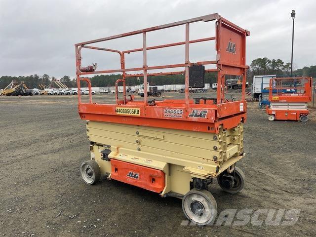 JLG 2646ES رافعات مقصية الشكل