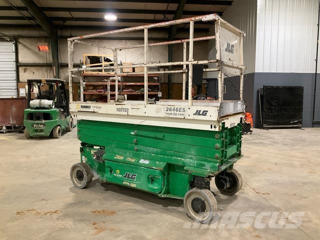 JLG 2646ES رافعات مقصية الشكل