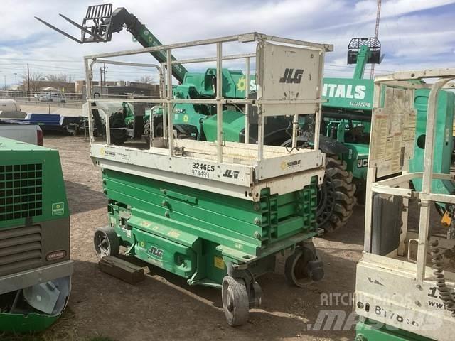 JLG 3246ES رافعات مقصية الشكل