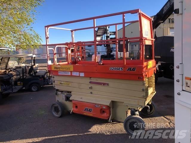 JLG 3246ES رافعات مقصية الشكل
