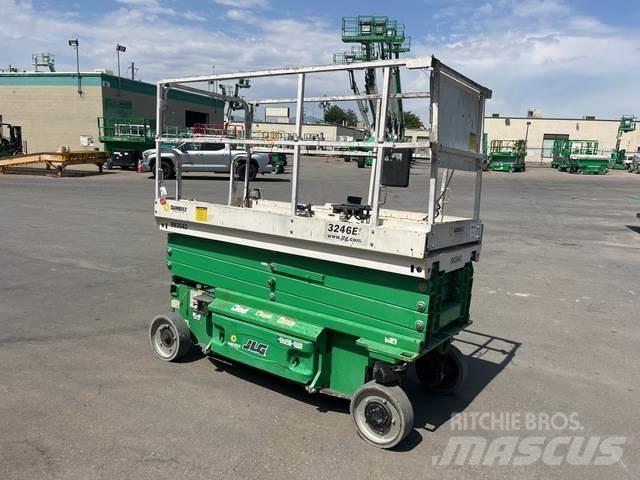 JLG 3246ES رافعات مقصية الشكل