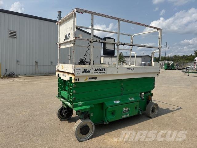 JLG 3246ES رافعات مقصية الشكل