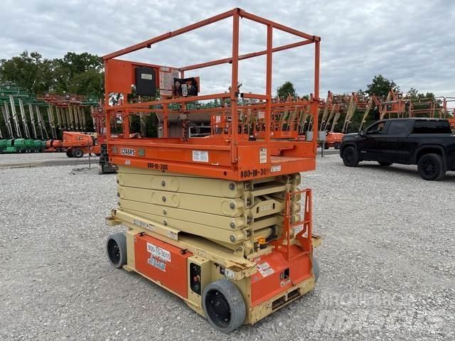 JLG 3248RS رافعات مقصية الشكل