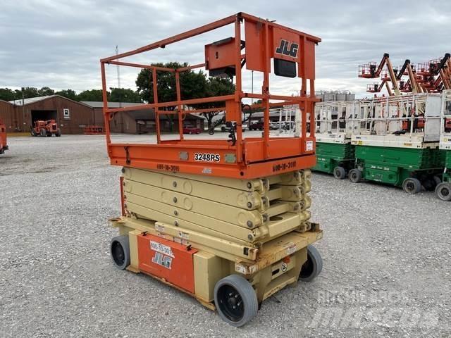 JLG 3248RS رافعات مقصية الشكل