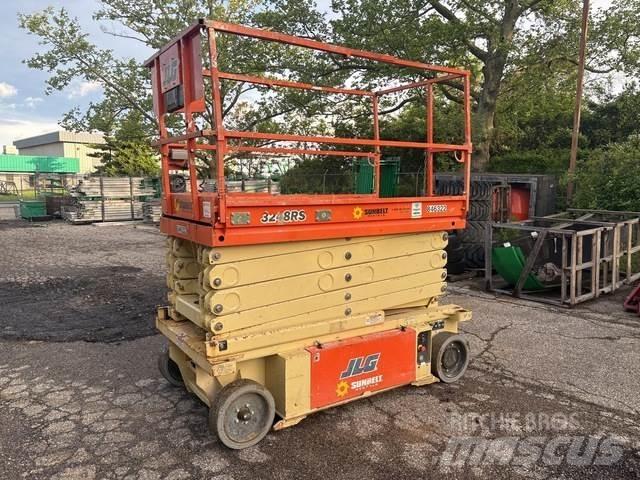JLG 3248RS رافعات مقصية الشكل
