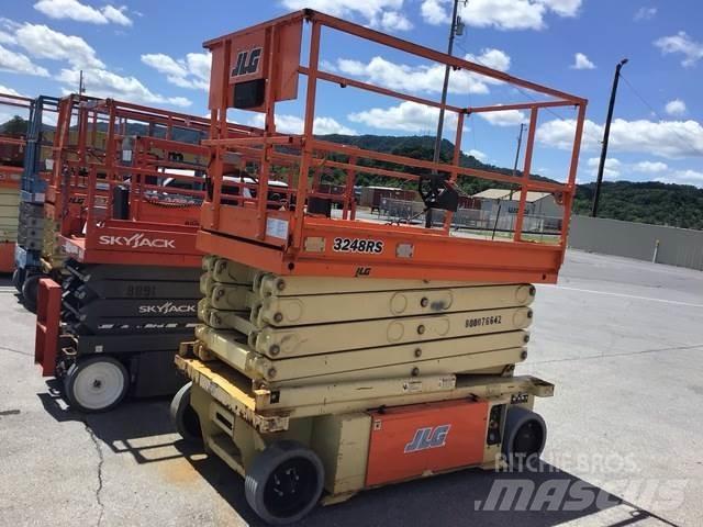 JLG 3248RS رافعات مقصية الشكل