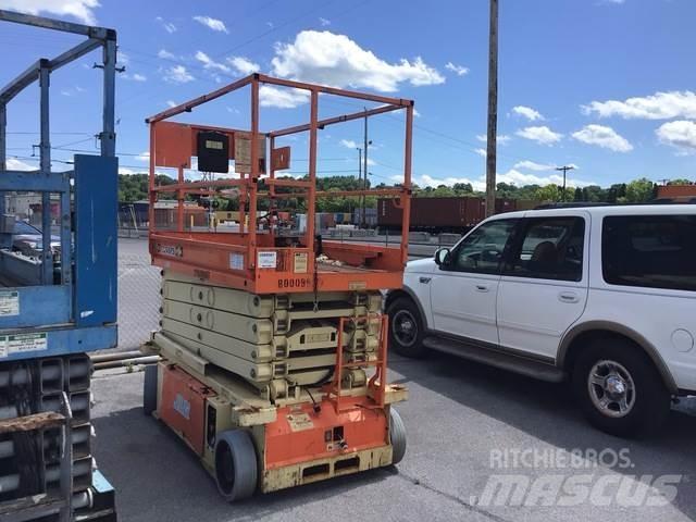 JLG 3248RS رافعات مقصية الشكل