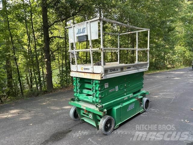 JLG 3248RS رافعات مقصية الشكل