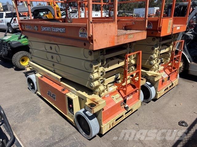 JLG 3248RS رافعات مقصية الشكل