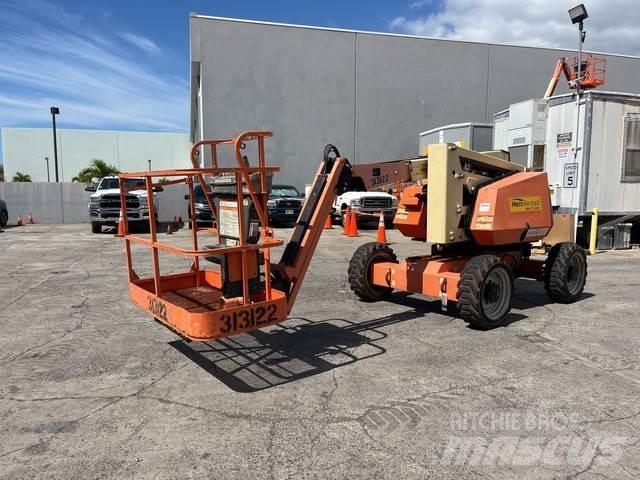 JLG 340AJ رافعات سلة مفصلية