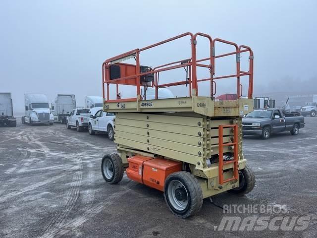 JLG 4069LE رافعات مقصية الشكل