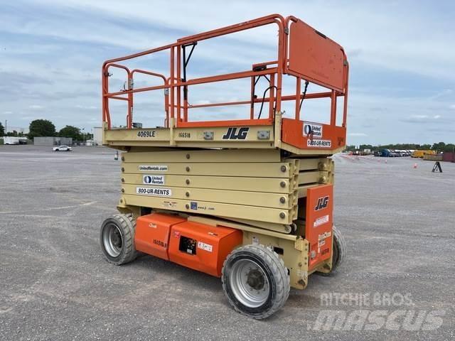JLG 4069LE رافعات مقصية الشكل