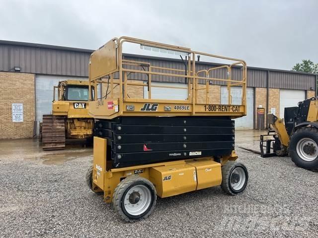 JLG 4069LE رافعات مقصية الشكل