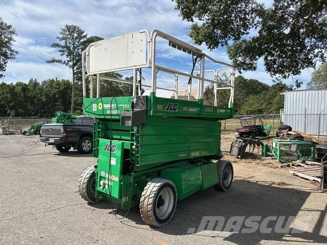 JLG 4069LE رافعات مقصية الشكل