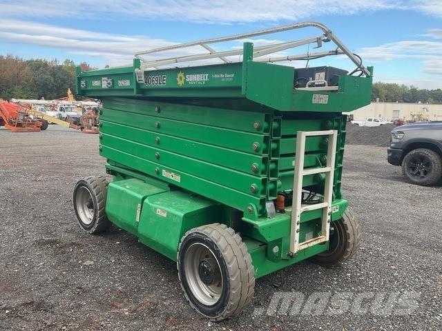 JLG 4069LE رافعات مقصية الشكل