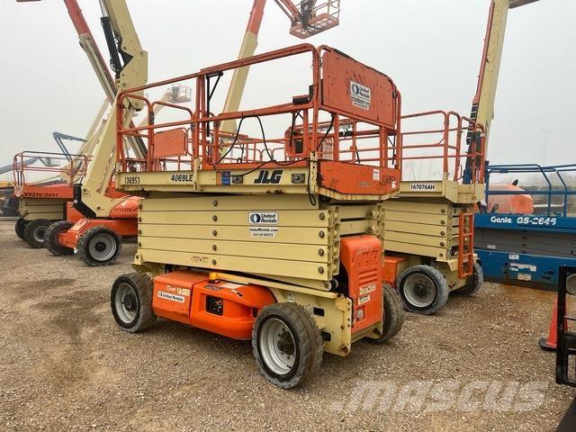 JLG 4069LE رافعات مقصية الشكل