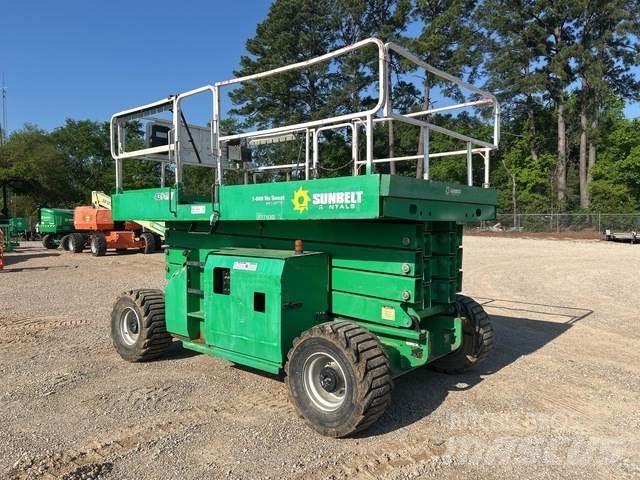 JLG 4394 RT رافعات مقصية الشكل