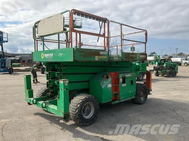 JLG 4394 RT رافعات مقصية الشكل