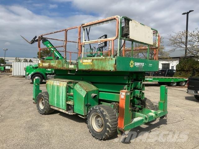 JLG 4394 RT رافعات مقصية الشكل
