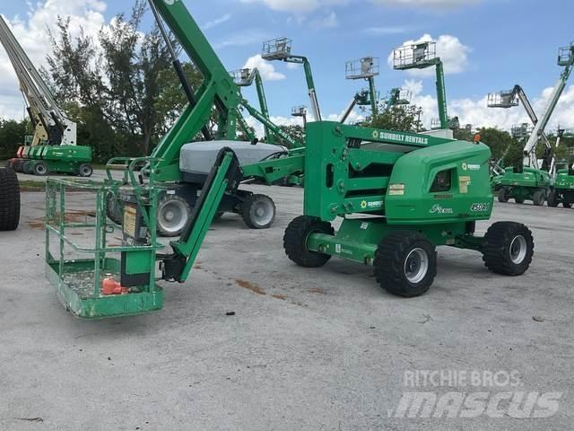 JLG 450AJ رافعات سلة مفصلية