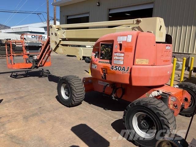 JLG 450AJ رافعات سلة مفصلية