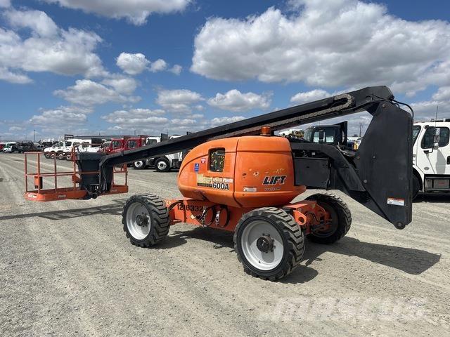 JLG 600A رافعات سلة مفصلية