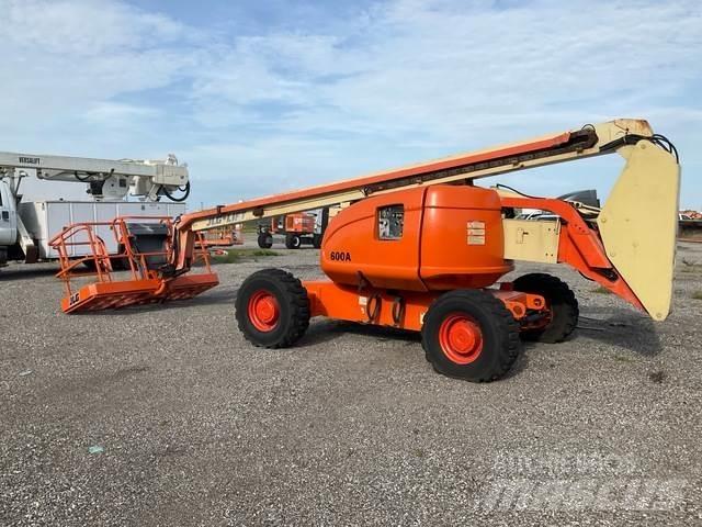 JLG 600A رافعات سلة مفصلية