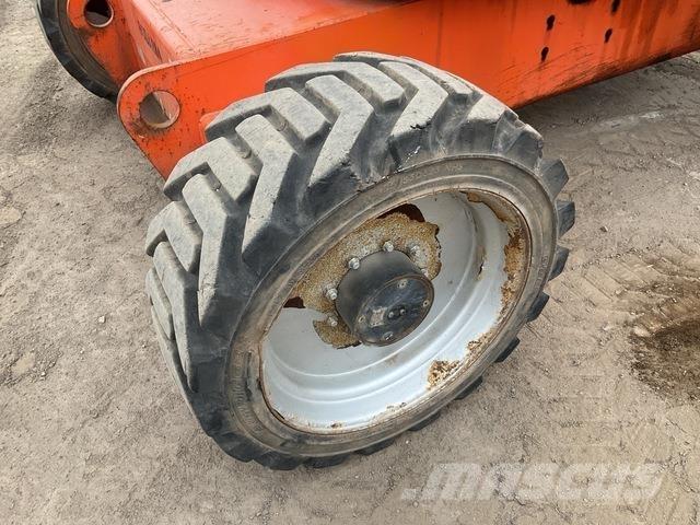 JLG 600AJ رافعات سلة مفصلية