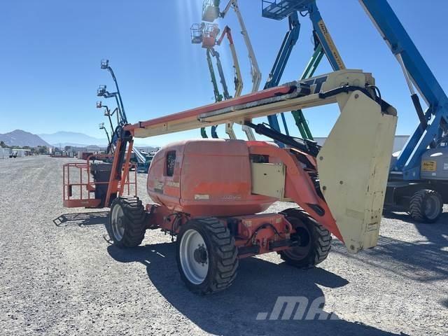 JLG 600AJN رافعات سلة مفصلية