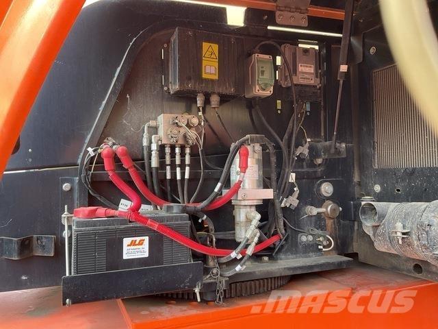 JLG 660SJ رافعات سلة تلسكوبية