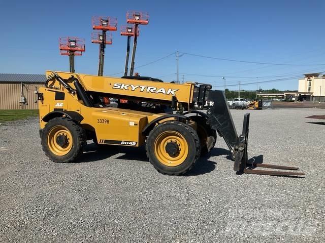 JLG 8042 مناولات متداخلة