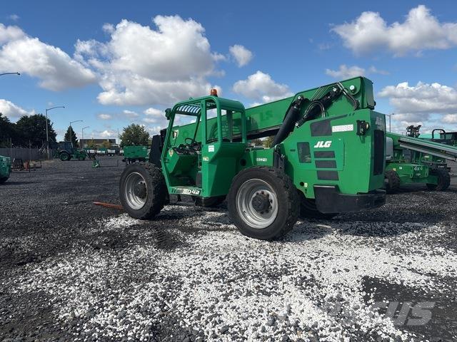 JLG 8042 مناولات متداخلة