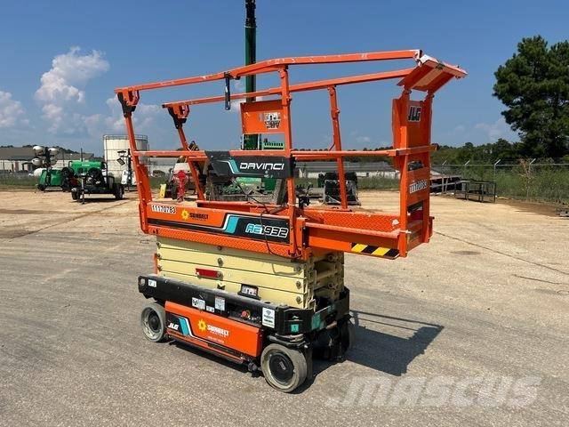 JLG AE1932 رافعات مقصية الشكل