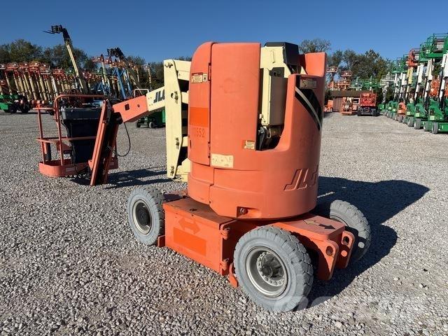 JLG E300AJ رافعات سلة مفصلية